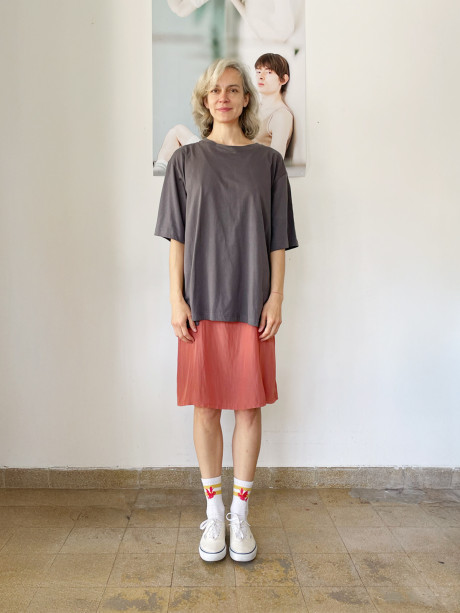 טי שרט מודפסת אפורה #003