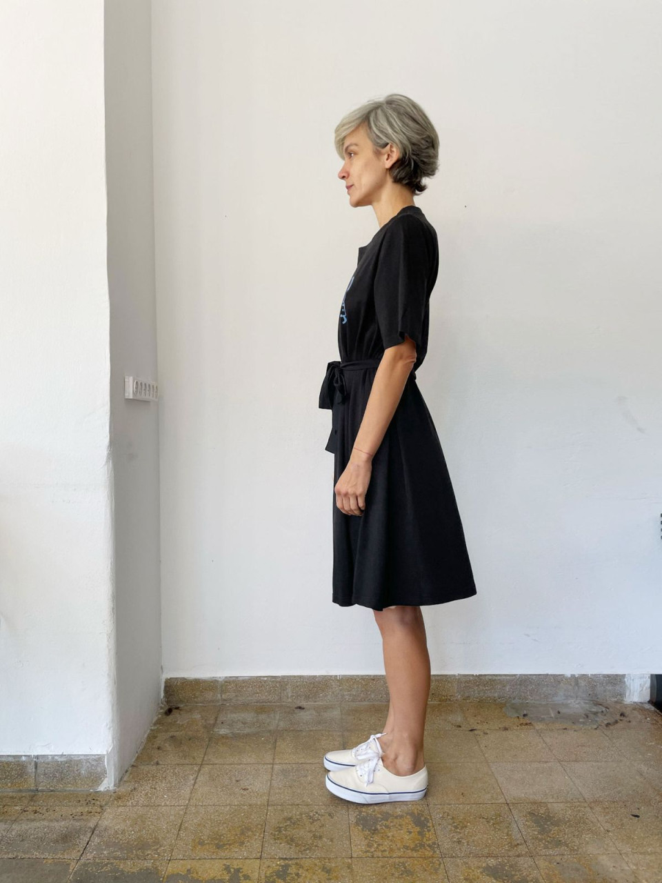 שמלת A שחורקה עם הדפס